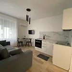 Myslym Shyri's Apartahotel Tirana