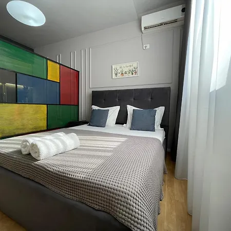 Myslym Shyri's 地拉那