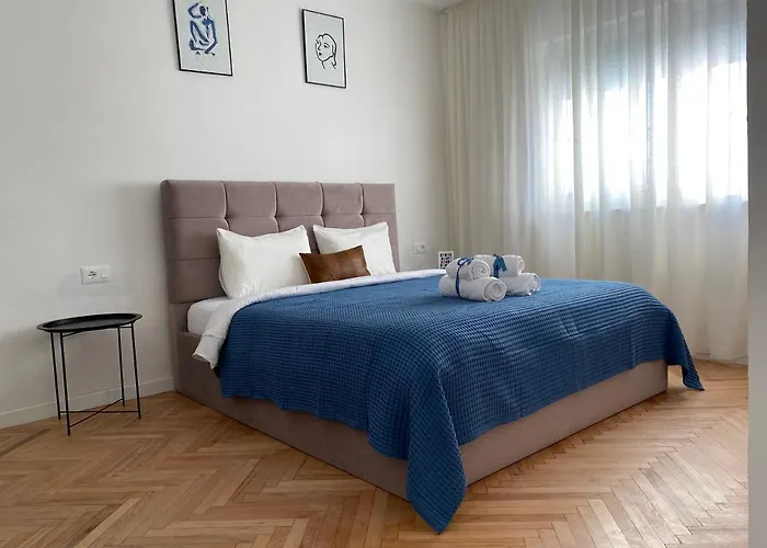 Myslym Shyri's 3* Τίρανα